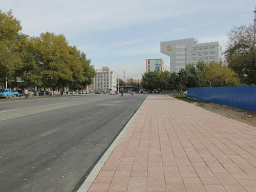 路边石(图1)